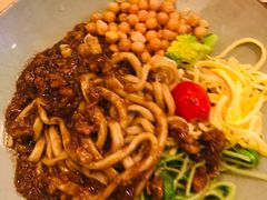 葱酥卤肉干拌面-陳八两面家(滨江天街店)