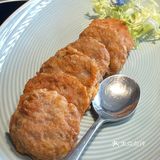 鱼生比例也低得可怜 幸好东星斑鱼骨泡饭味道还挺鲜