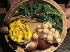 -三出山火锅(南京万象天地店)