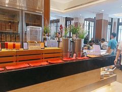 -亚龙湾希尔顿自助餐厅·海鲜·烧烤·沙滩BBQ·现场乐队