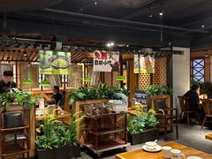 -洞庭土菜小炒馆(易发广场店)