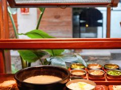 -银米·云南传统过桥米线(双廊黑金冠店)
