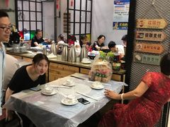 -淮城老友海鲜大咖龙虾烤吧(淮安店)
