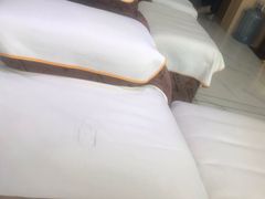 -郑远元专业修脚房(周庄中路店)