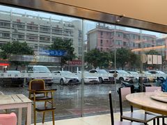 -覃记海鲜美食餐厅