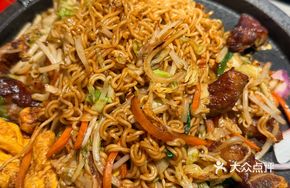 Sizzling Iron Plate Thick Pork Chop Fried Noodles
