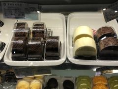 巧克力蛋糕卷-新侨三宝乐面包店(崇文门店)