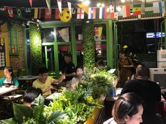 -钢管厂五区小郡肝串串香(奥克斯广场锦城万达店)