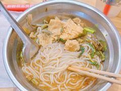 -柳州肥姨妈大骨螺蛳粉(老闵行店)