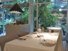 -春树下·树屋花房西餐厅(罍街AS1980店)