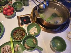-润园四季椰子鸡火锅(卓越INTOWN店)