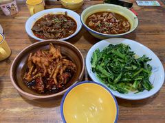 -老三样·美食研究中心(世贸路店)