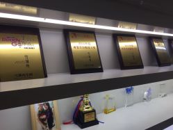 -香港雪纤瘦美容中心