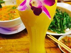 -J Daeng Seafood