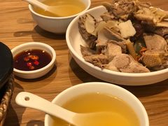 -顺风汤馆·广府粤菜(江宸天街店)