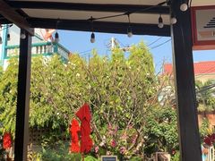 -Dash Teak House