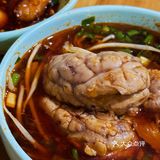 有幸见到了庾记老板本人，串串+冒兔腰真的忒好吃喽