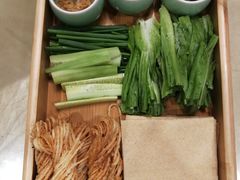 沂蒙煎饼配什锦蘸酱-天和晟烤鸭店(世纪坛店)