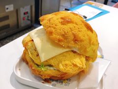 芝士滑蛋咸牛肉菠萝包-柠檬树茶餐厅(海雅缤纷城店)