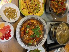 -黄泥岗·地道湖北菜(奥特莱斯店)