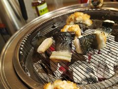 -围炉肉舍•炭烤活鳗•丹东海鲜烤肉(步行街店)