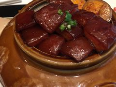 紫砂红烧肉-松鹤楼·非遗·苏帮菜(融科店)