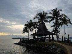 -Sunset Bar(丹绒亚路香格里拉店)