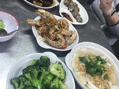 -兴记菜馆