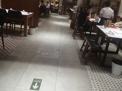 大堂-白氏兄弟烧烤(尹家沟店)