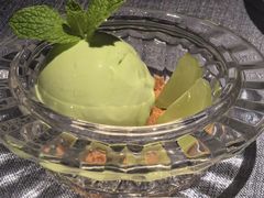 青瓜冰淇淋-弦月窗LUNETTE BY AMANDA(复兴路店)