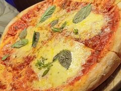 玛格丽特披萨-Uncle Kosto科斯托·中东菜