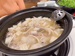 -东椰·海南椰子鸡火锅(朝阳门店)