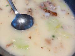 鸭架炖白菜豆腐汤-青年公社烤鸭(宝杨宝龙广场店)