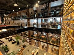 -半山书局(新世纪商城店)