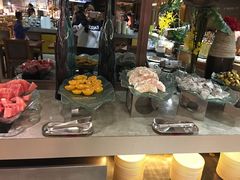 -昆山裕元花园酒店·温莎西餐厅