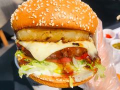 -The Habit Burger Grill 哈比特汉堡(世博店)