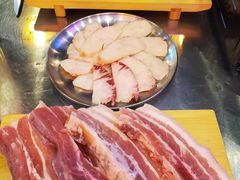 -豚豚家돈돈가韩国锅盖烤肉(新北万达店)