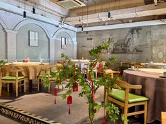 景观位-YAFEE雅菲 川·湘·粤融合菜(魏公村店)