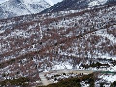 -亚拉雪山风景区
