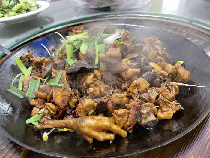 邓记杜家鸡-"到潜江出差,咨询的司机说这家老店生意挺好.