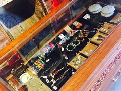-老牌坊云南鱼豆花火锅(嵩山店)