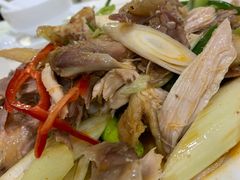 -煲来饱去冷水鱼