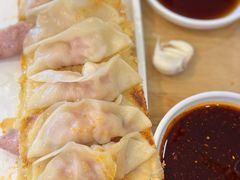 -海荣锅贴馆(白桦林居店)