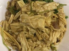 -新一家农家菜(华景新城店)