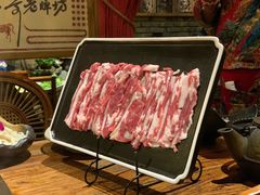 -老牌坊云南鱼豆花火锅(爱建店)