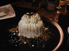 淋酒蛋糕佐雪糕-AZUL by FUEL蓝色·法式酒馆(琶醍店)