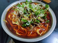 -薛记襄阳香辣牛肉面(平安路店)