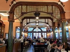 -Majestic Café