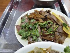 -春雨羊汤店(广开四马路总店)