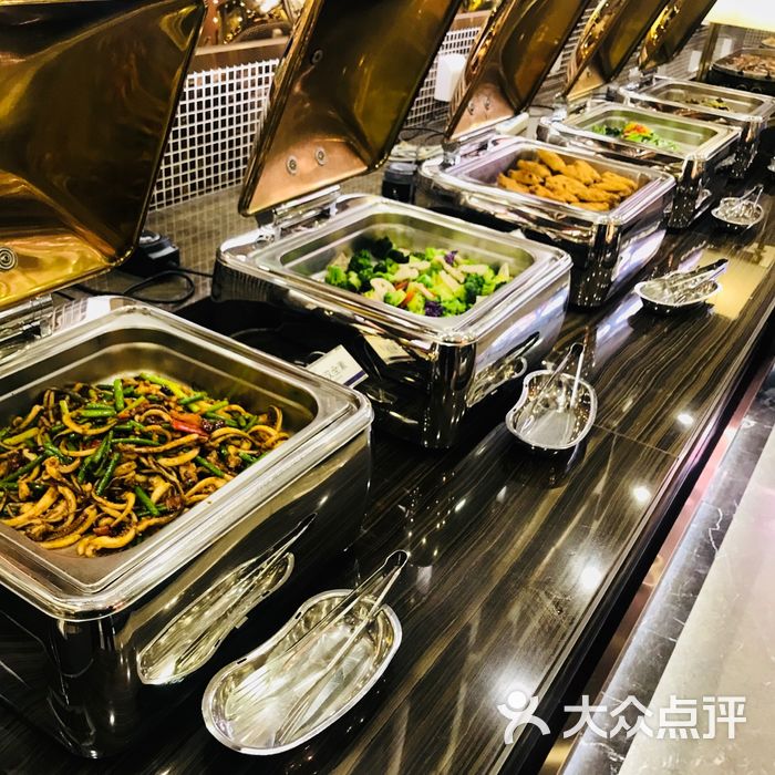 蓝鲸悦海酒店·自助餐厅